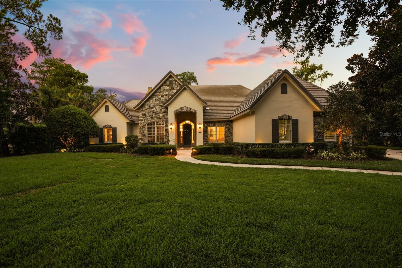 5115 CRANES POINT COURT
