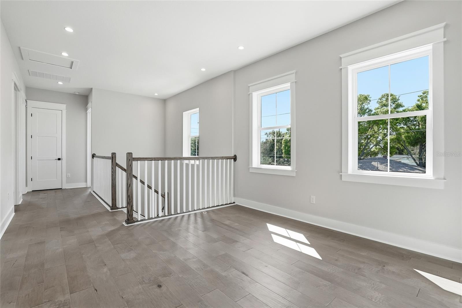 ARCADIA GARDENS - Residential