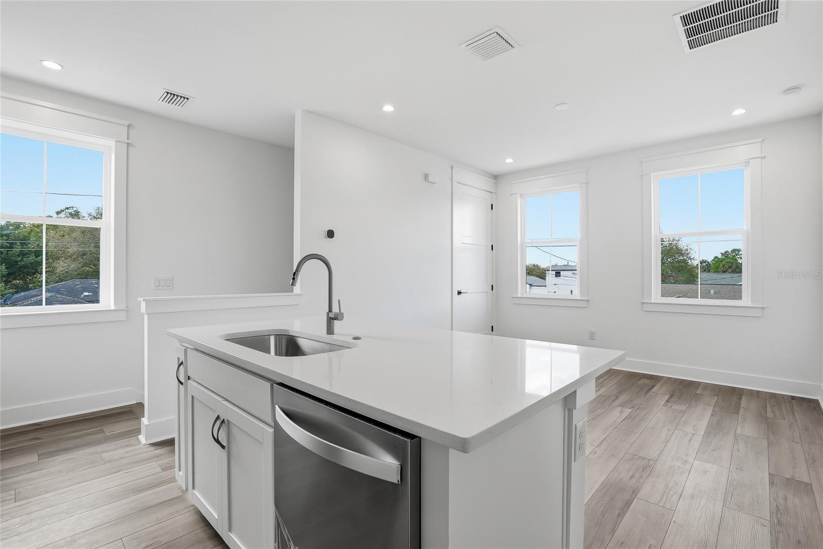 ARCADIA GARDENS - Residential