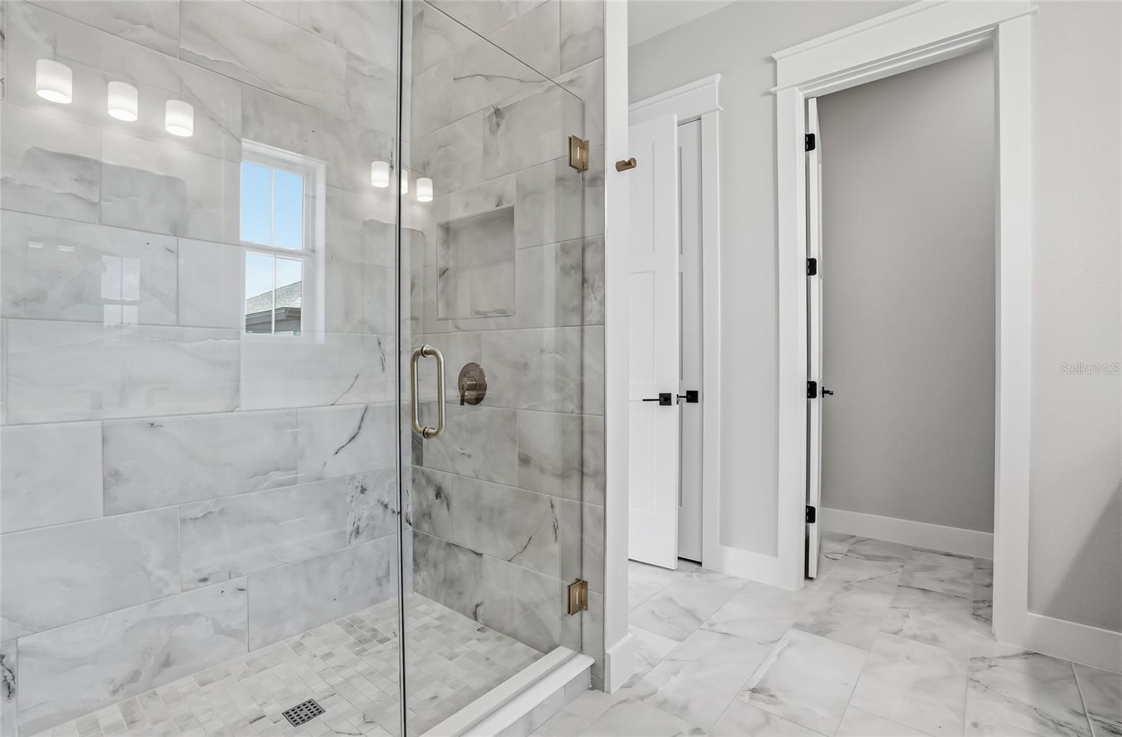 ARCADIA GARDENS - Residential