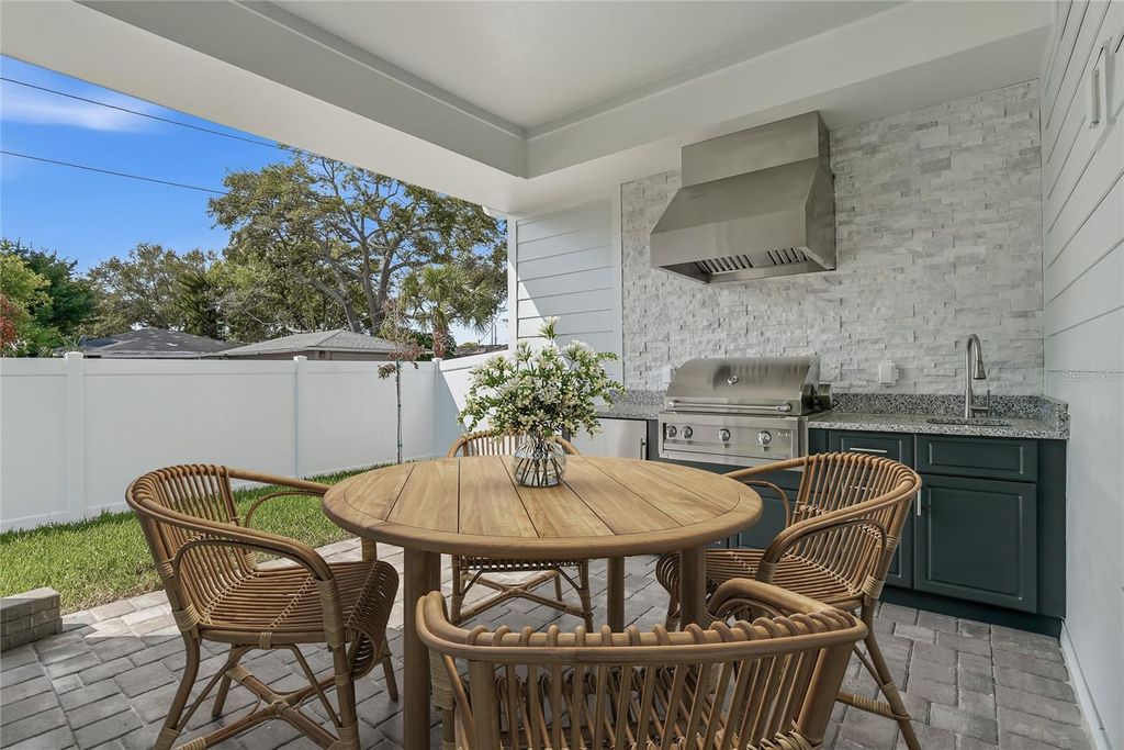 Photo of 879 53rd Avenue N, St Petersburg, FL 33703 (MLS # TB8485385)