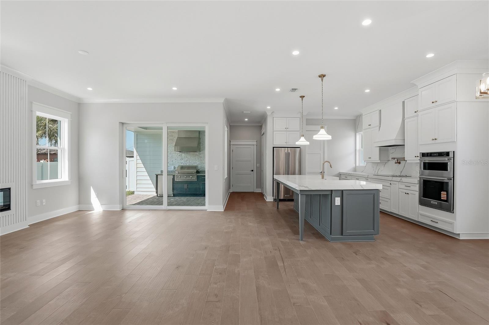 ARCADIA GARDENS - Residential