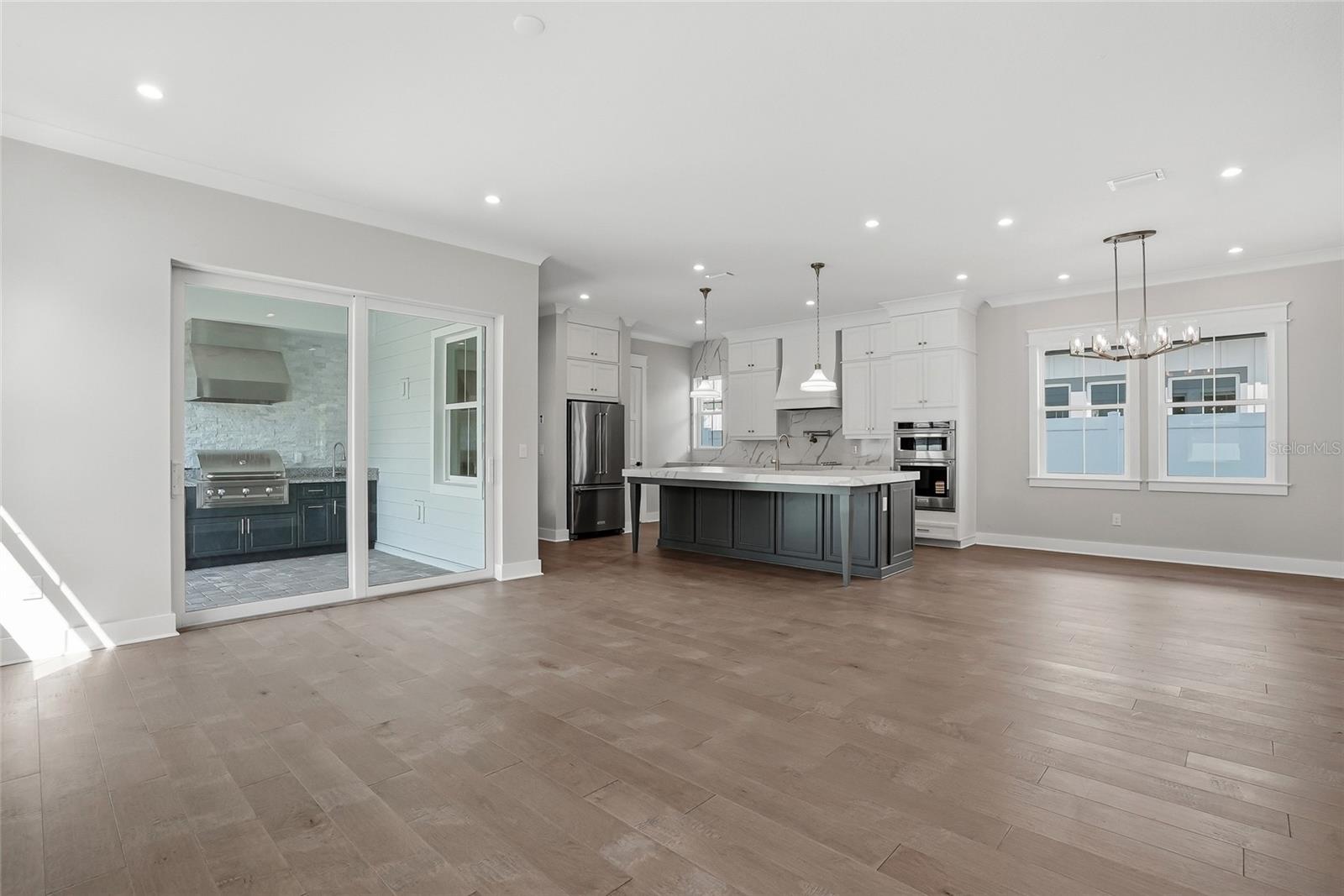 ARCADIA GARDENS - Residential