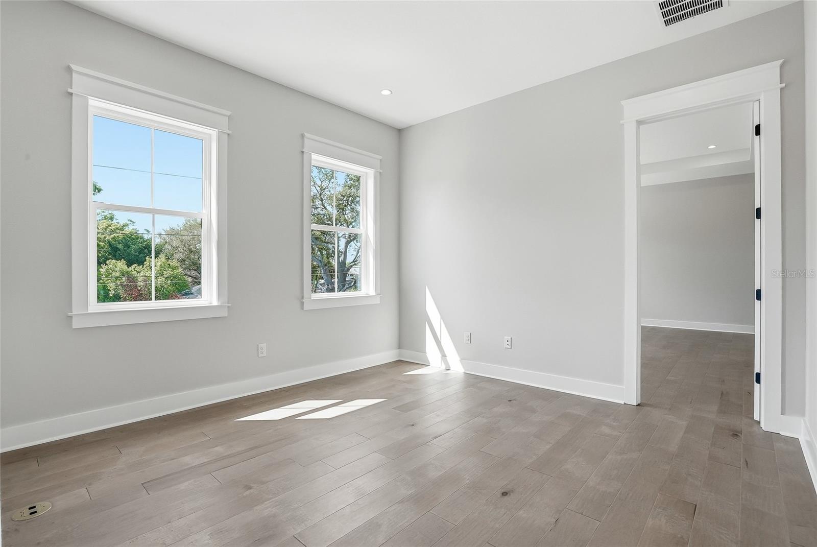 ARCADIA GARDENS - Residential