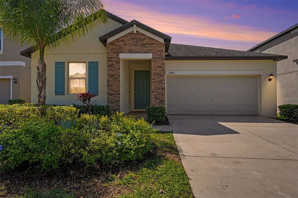 Photo of 10641 Bahama Woodstar Court, Riverview, FL 33579 (MLS # TB8491312)