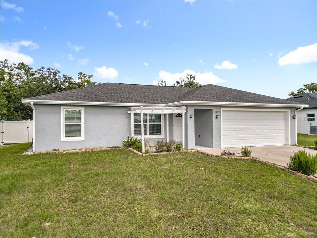 Photo of 3897 SW 169th Lane Road, Ocala, FL 34473 (MLS # S5136520)