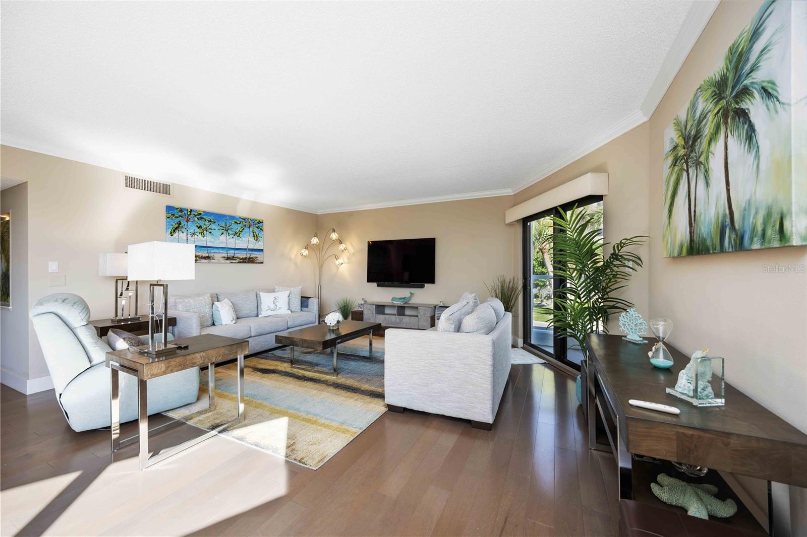 PRIVATEER NORTH - Residential