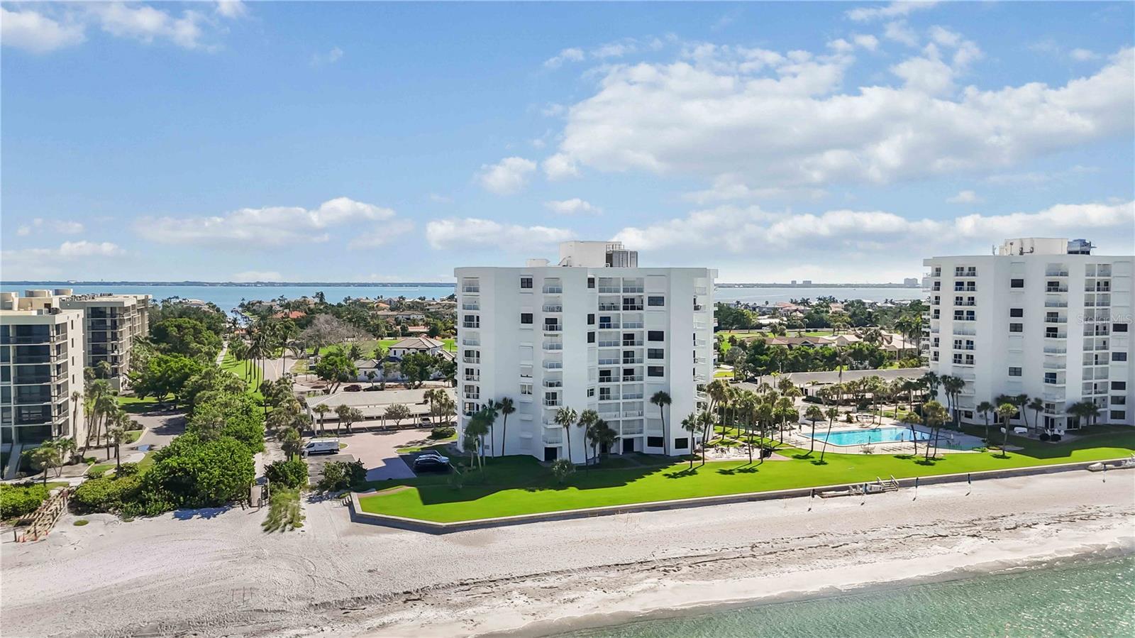 PRIVATEER NORTH - Residential