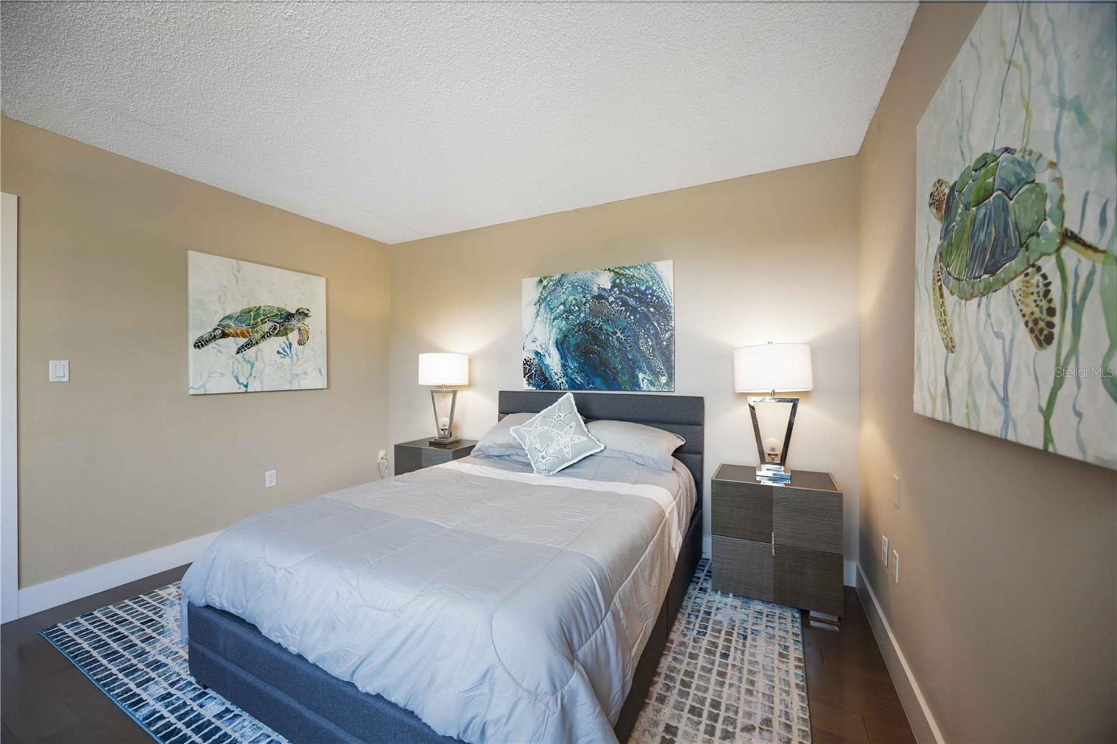 PRIVATEER NORTH - Residential
