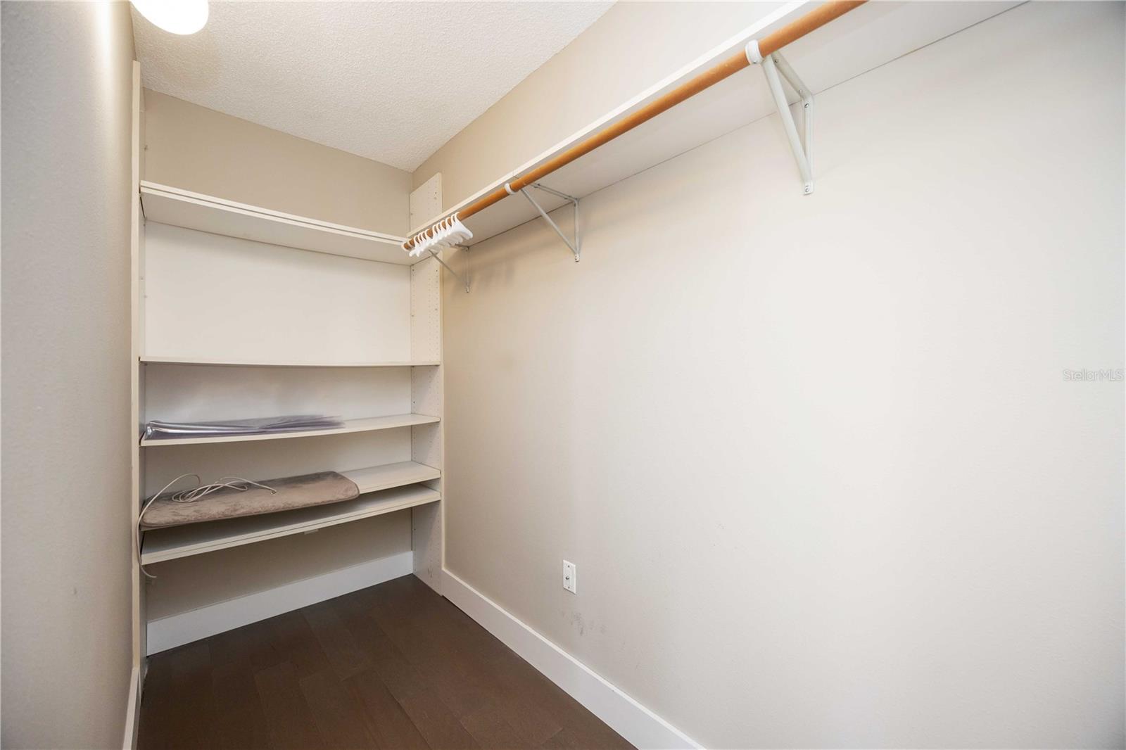 PRIVATEER NORTH - Residential