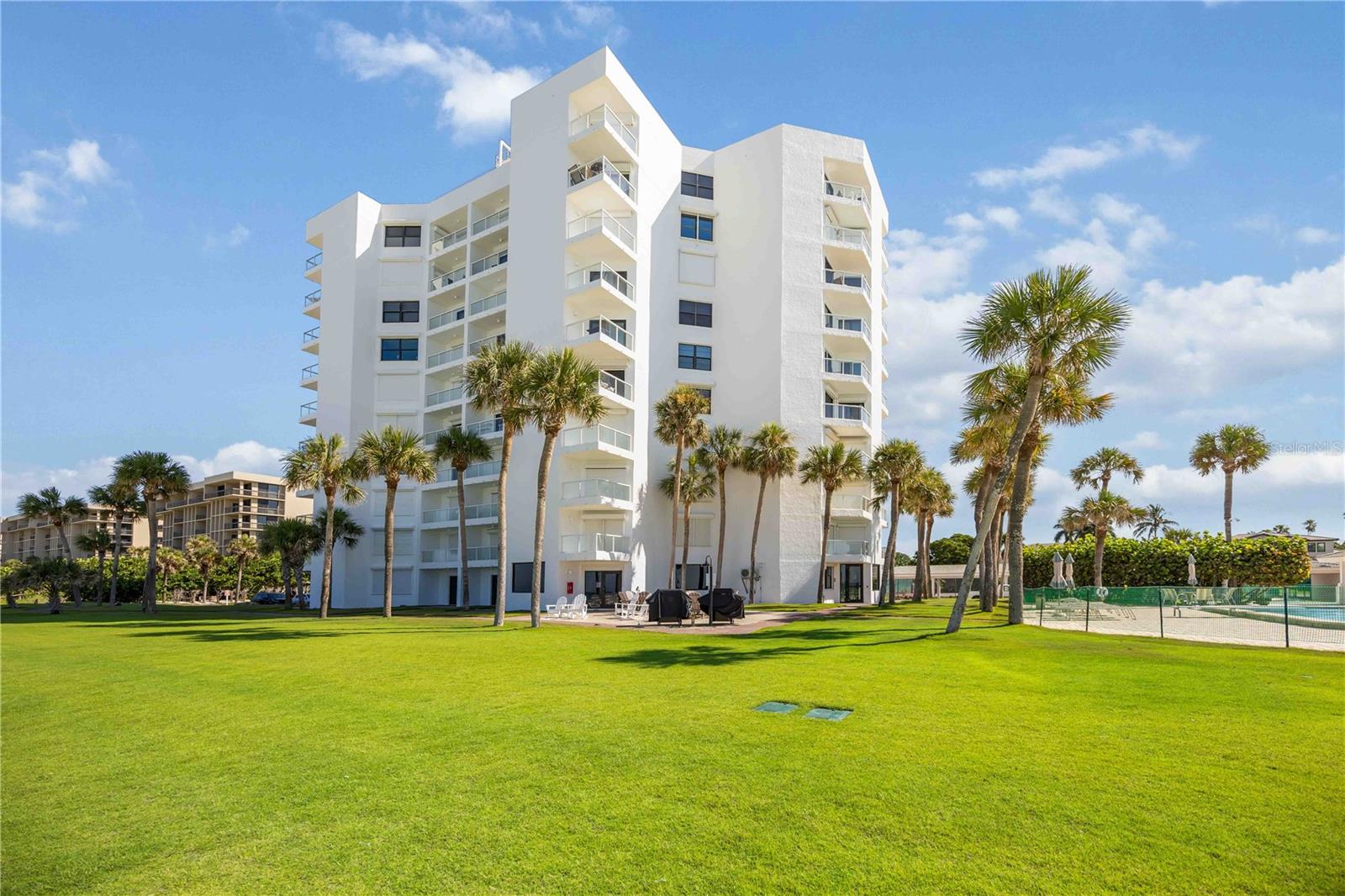 PRIVATEER NORTH - Residential