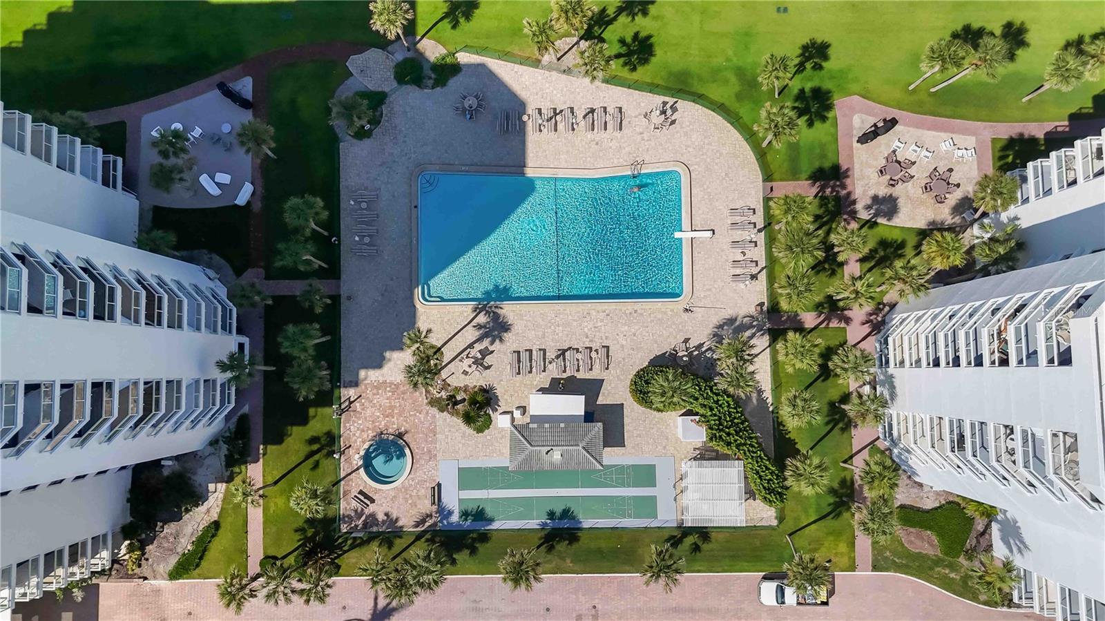 PRIVATEER NORTH - Residential