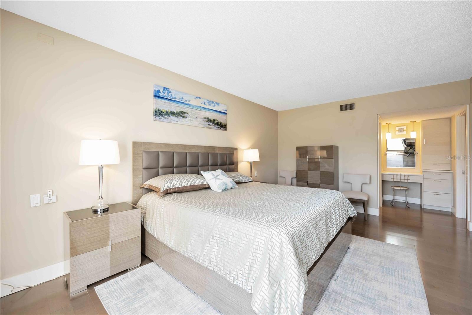 PRIVATEER NORTH - Residential
