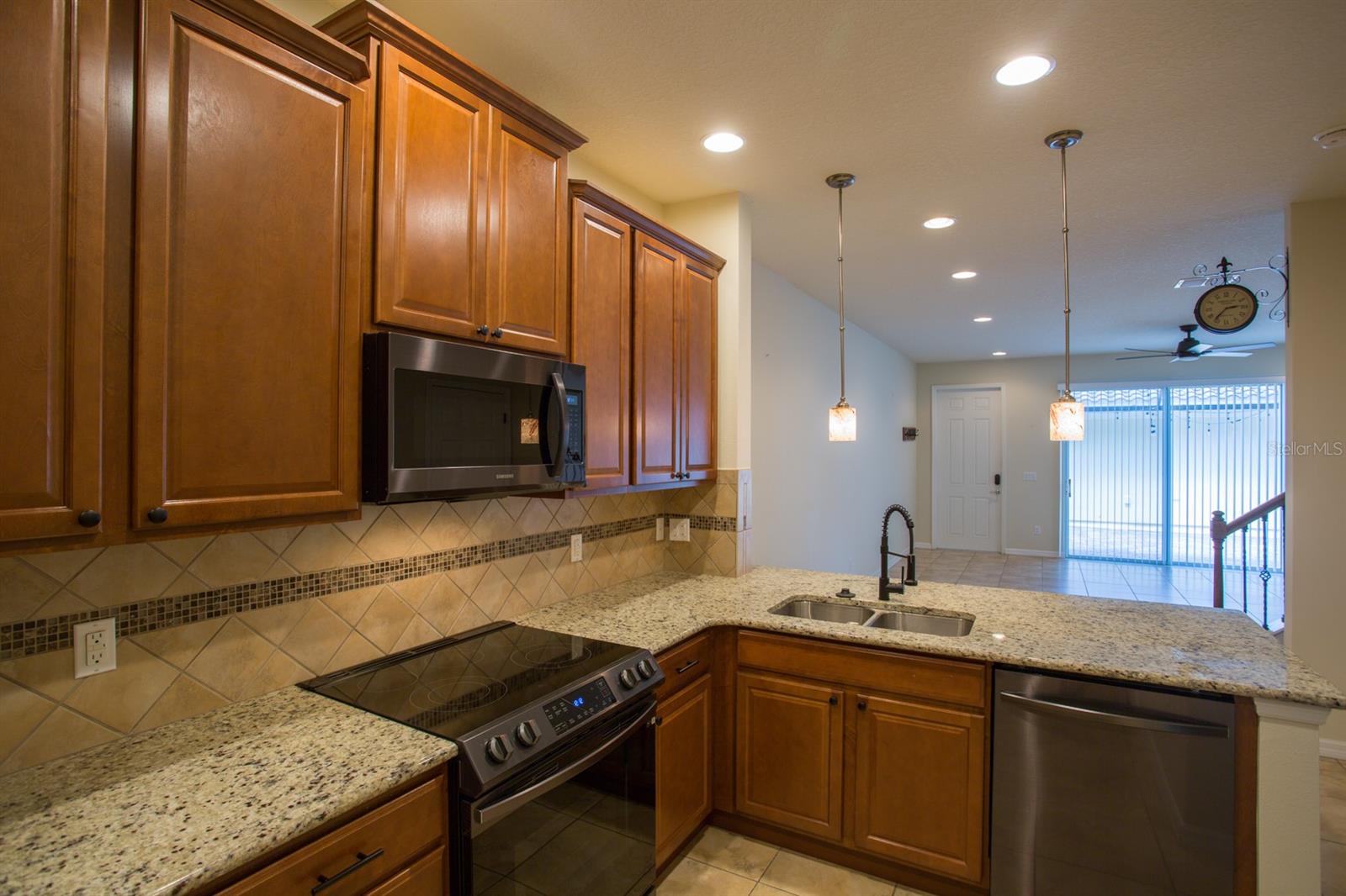 VILLAGEWALK - Residential Lease