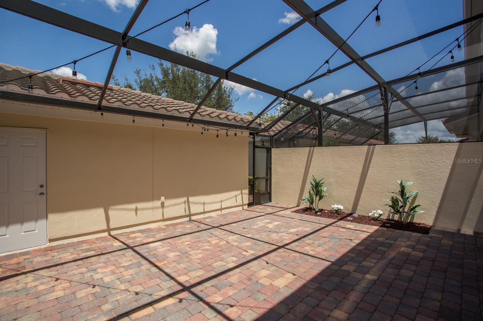 VILLAGEWALK - Residential Lease