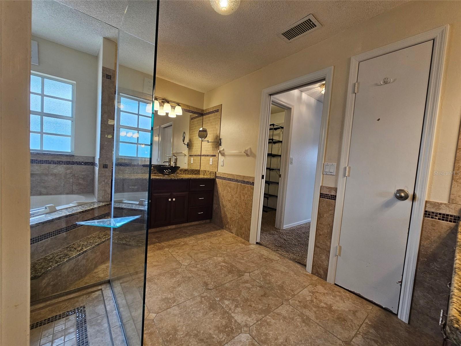 SUN N LAKE - Residential