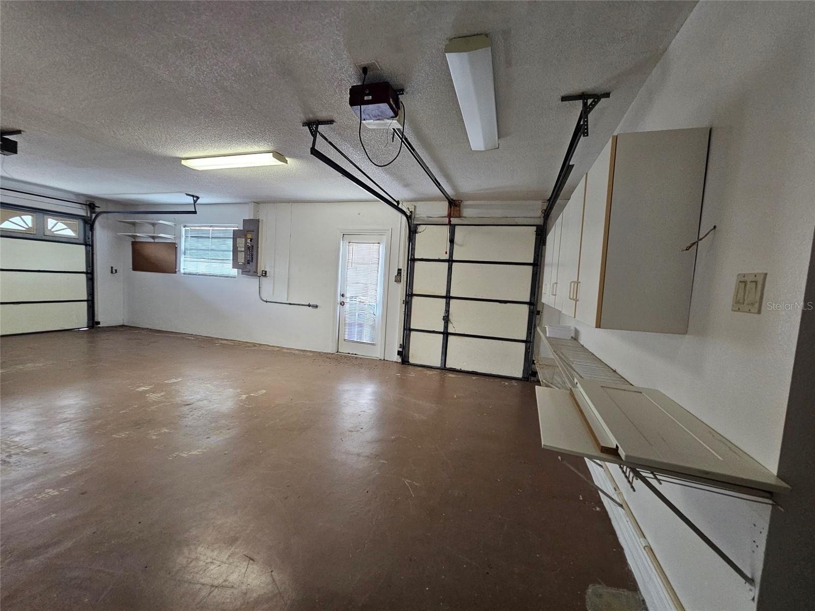 SUN N LAKE - Residential