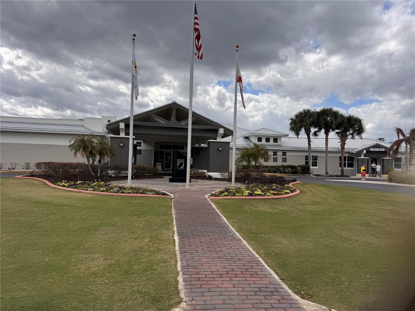 SUN N LAKE - Residential