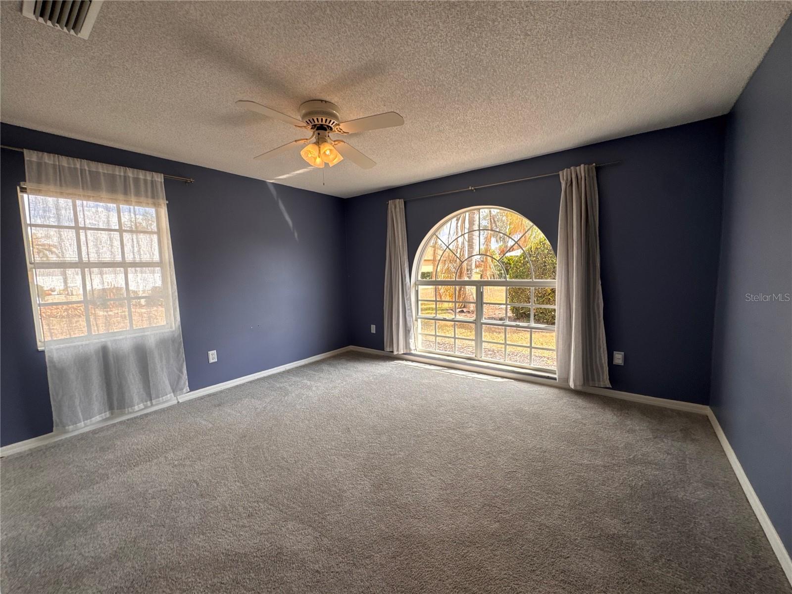 SUN N LAKE - Residential