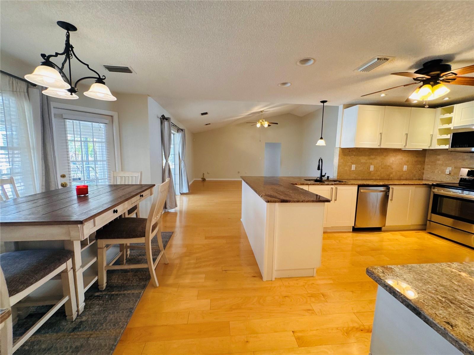 SUN N LAKE - Residential