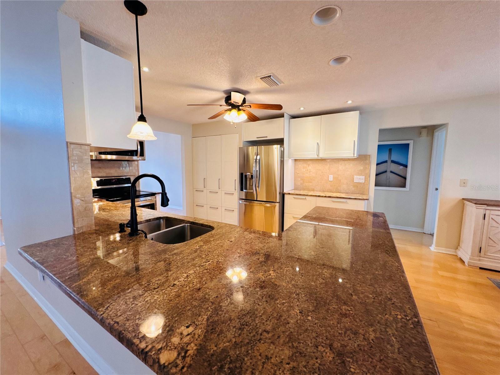 SUN N LAKE - Residential