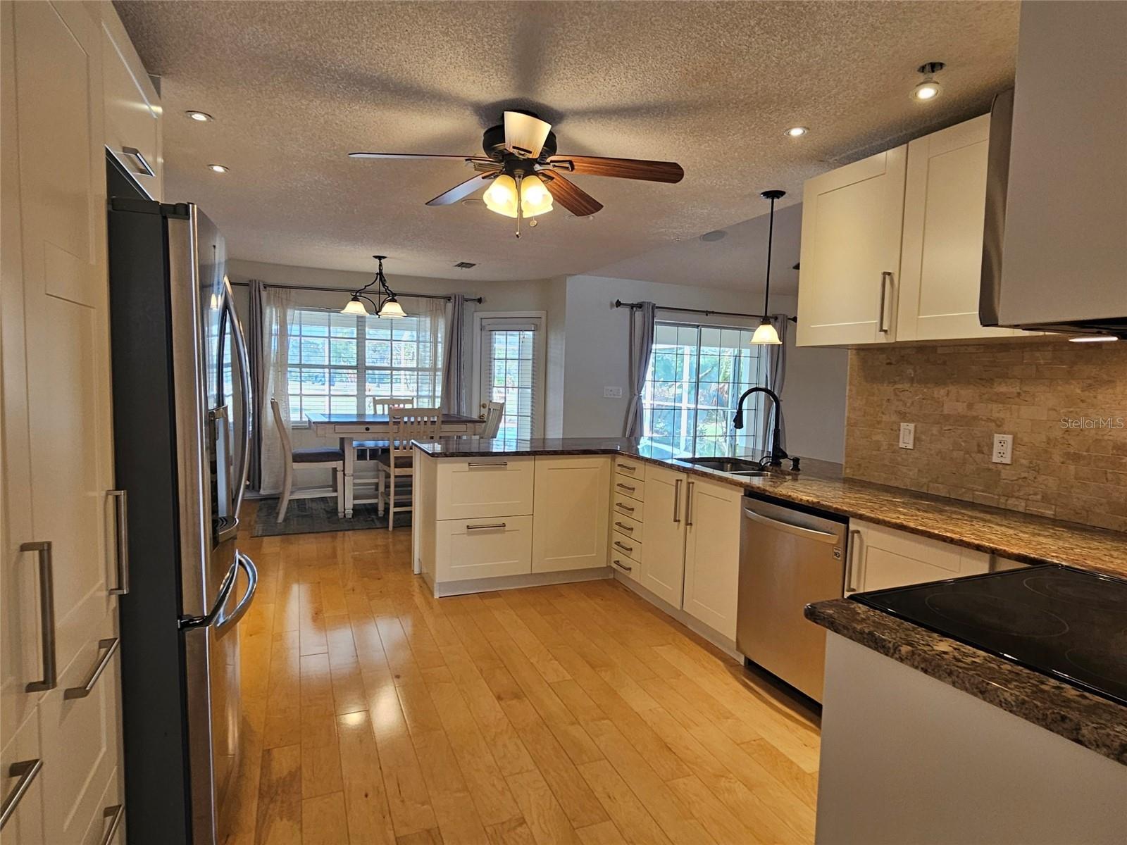 SUN N LAKE - Residential