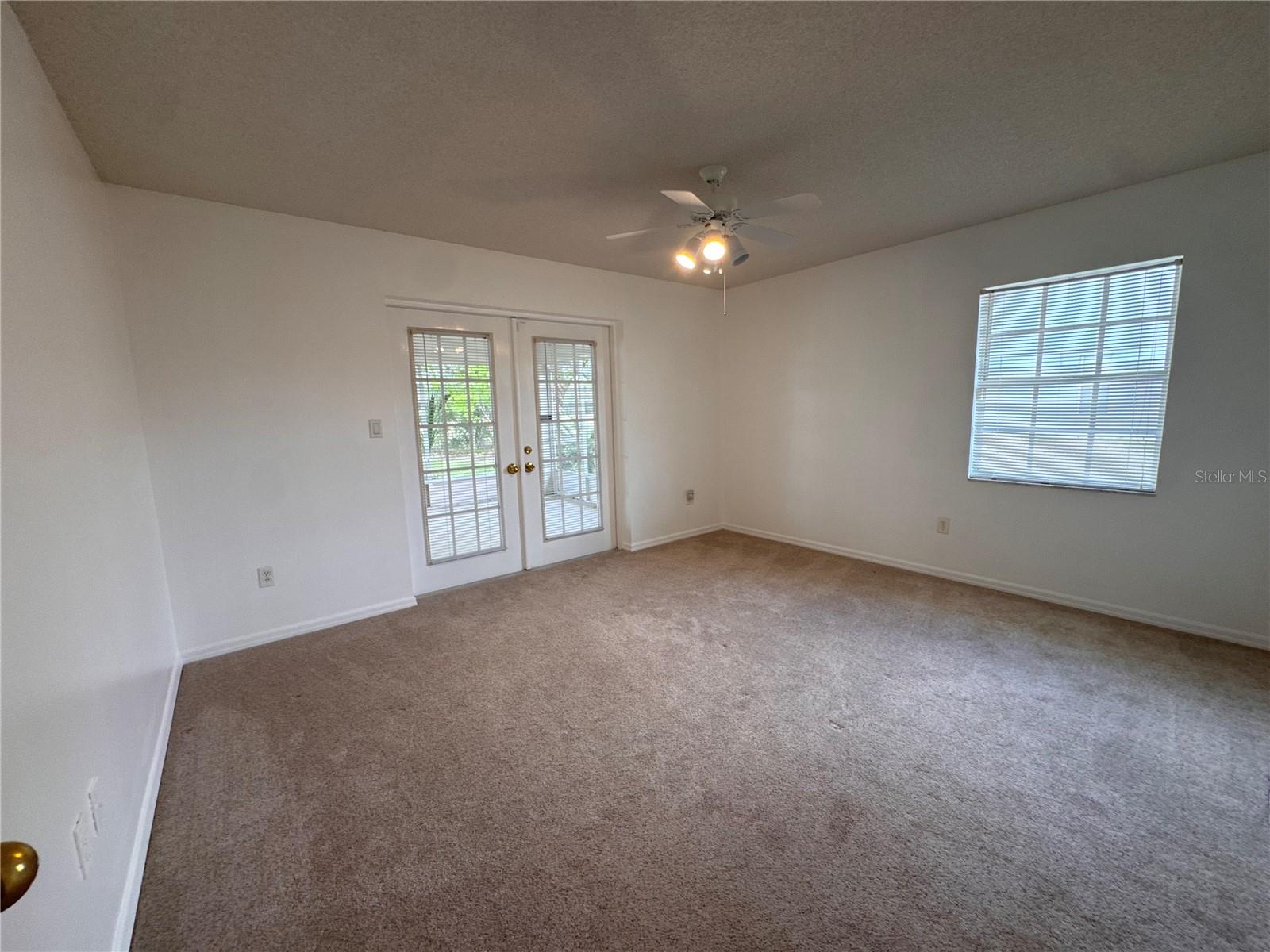 SUN N LAKE - Residential