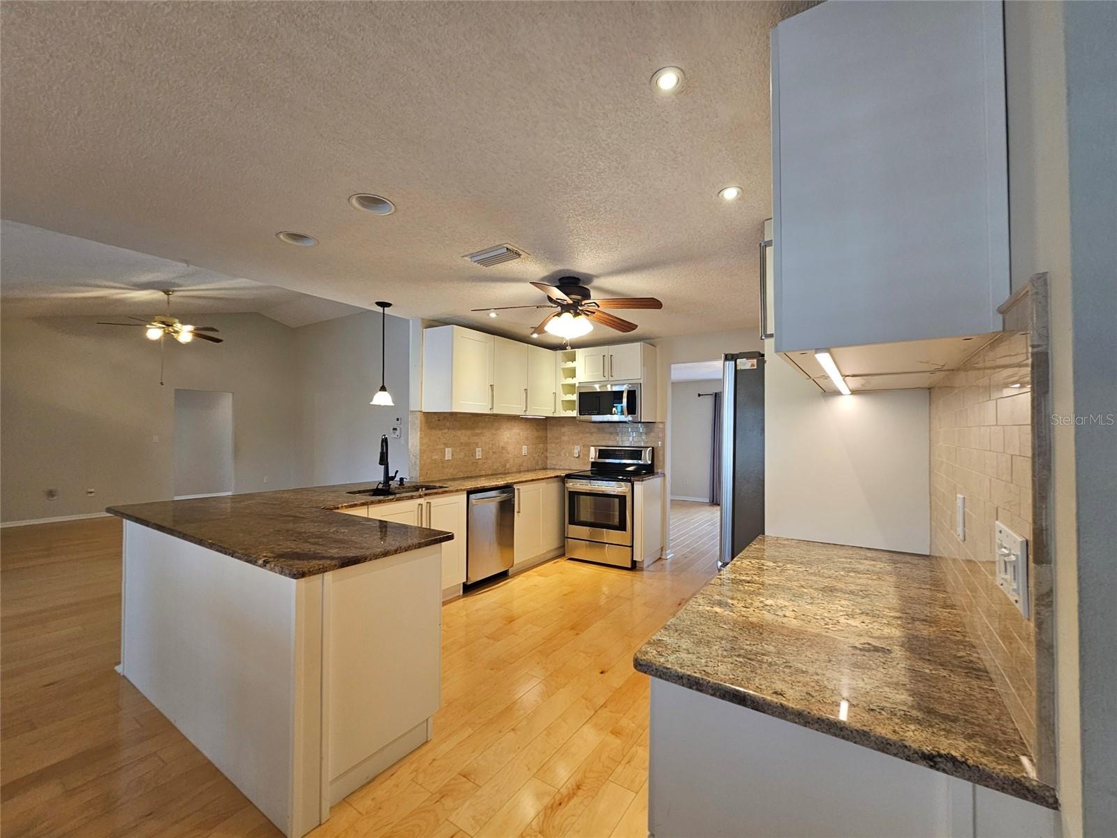 SUN N LAKE - Residential