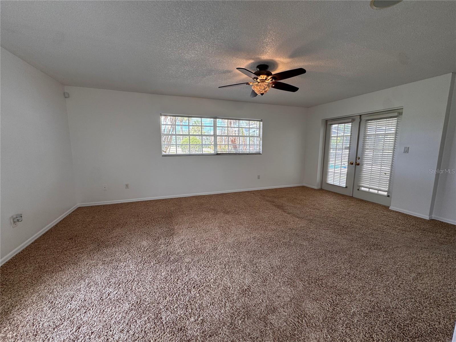 SUN N LAKE - Residential