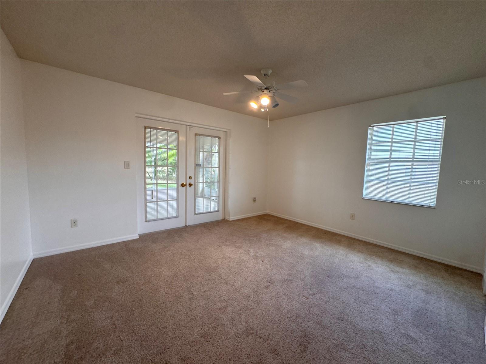 SUN N LAKE - Residential