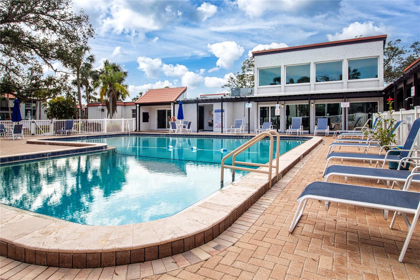 VILLAGE BROOKE SEC 1 - Residential