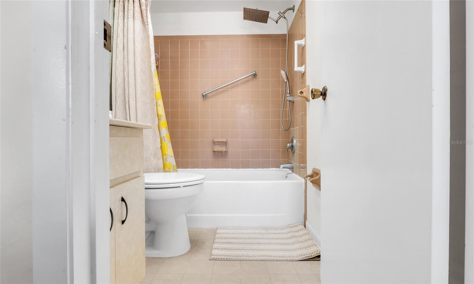 DOGWOOD-HOLLY CONDO AMD - Residential Lease