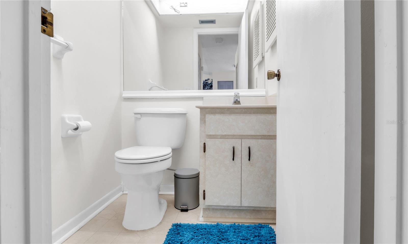 DOGWOOD-HOLLY CONDO AMD - Residential Lease