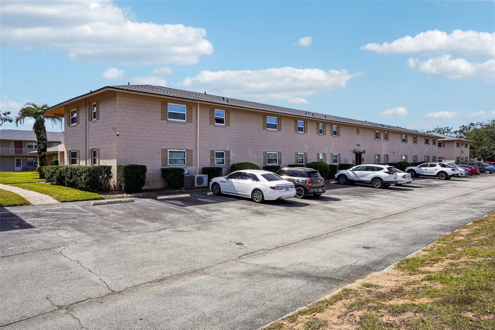 TAVARES LAKEVIEW CONDO - Residential