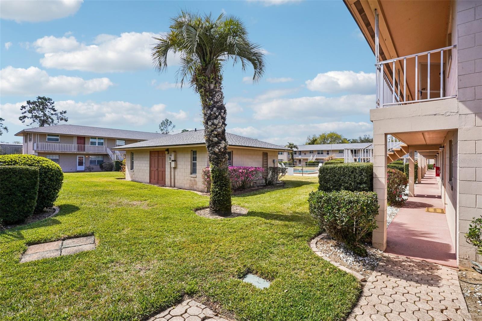 TAVARES LAKEVIEW CONDO - Residential