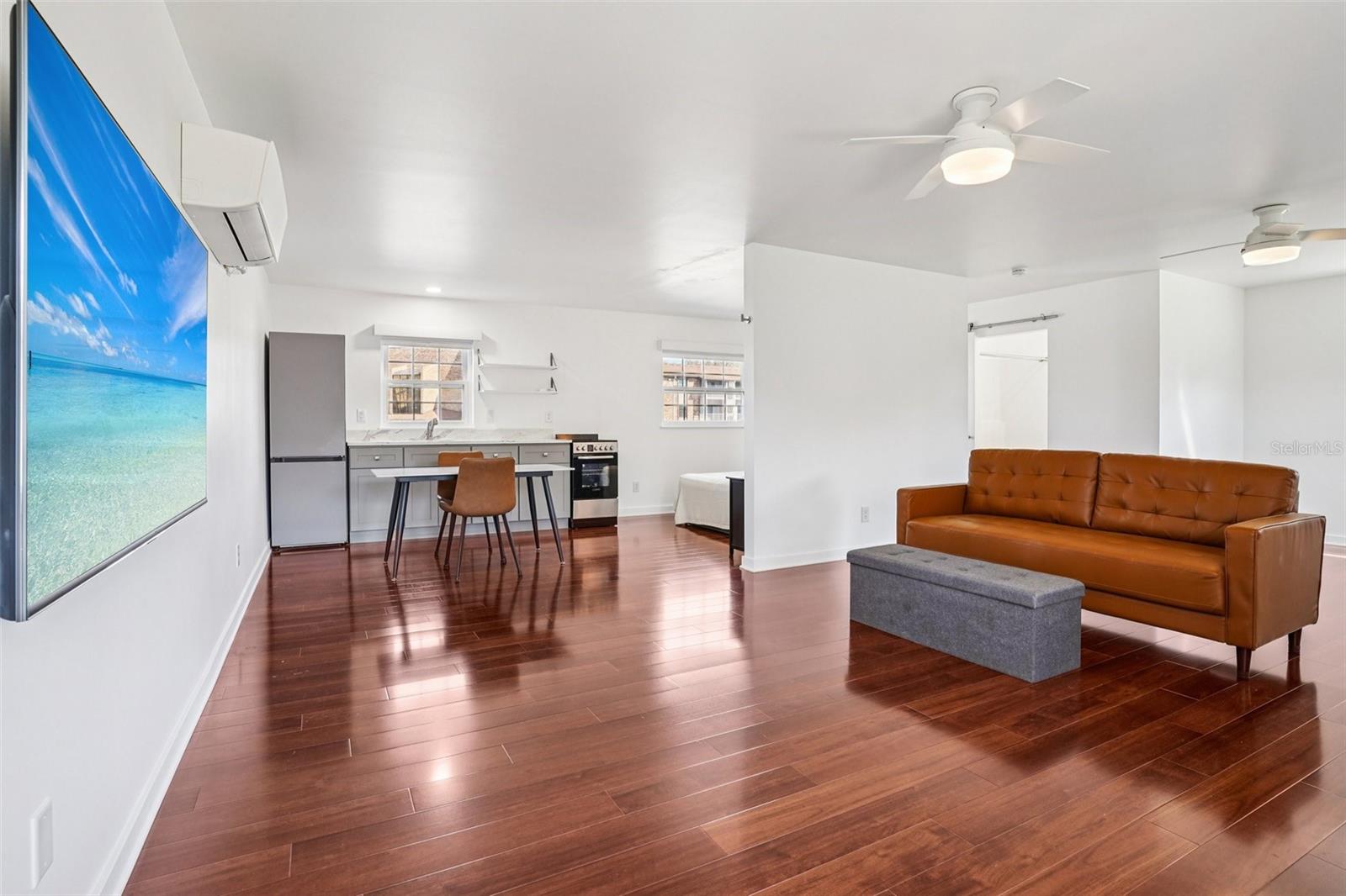 TAVARES LAKEVIEW CONDO - Residential