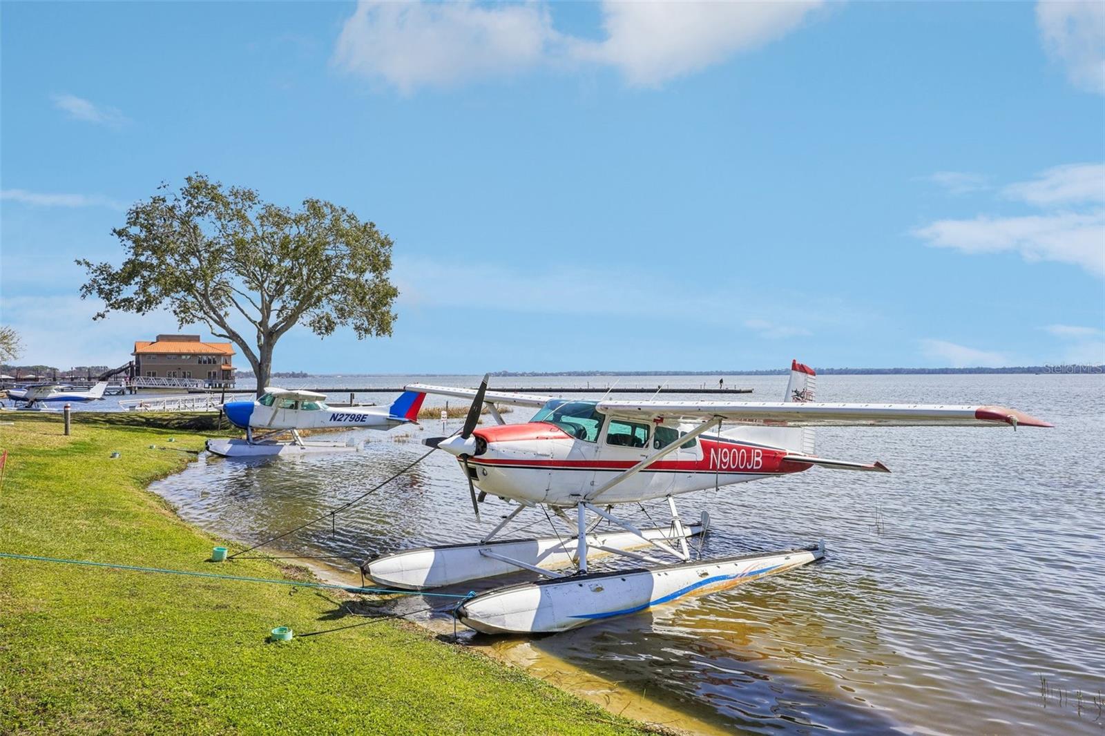 TAVARES LAKEVIEW CONDO - Residential