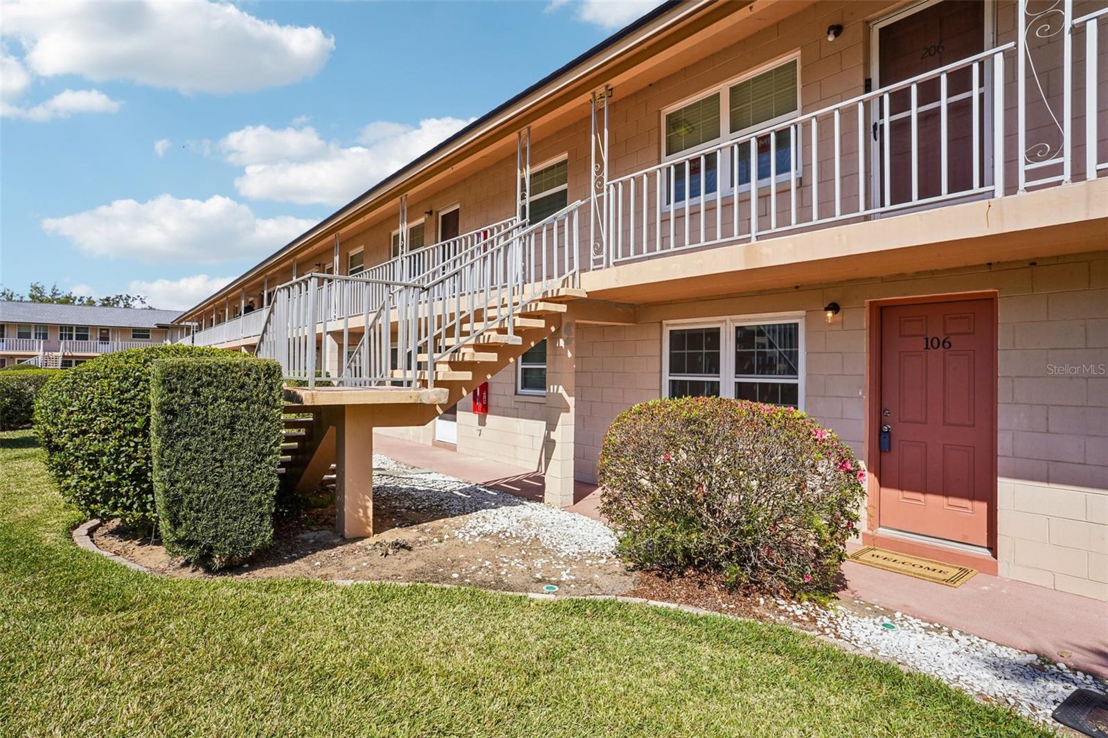 TAVARES LAKEVIEW CONDO - Residential