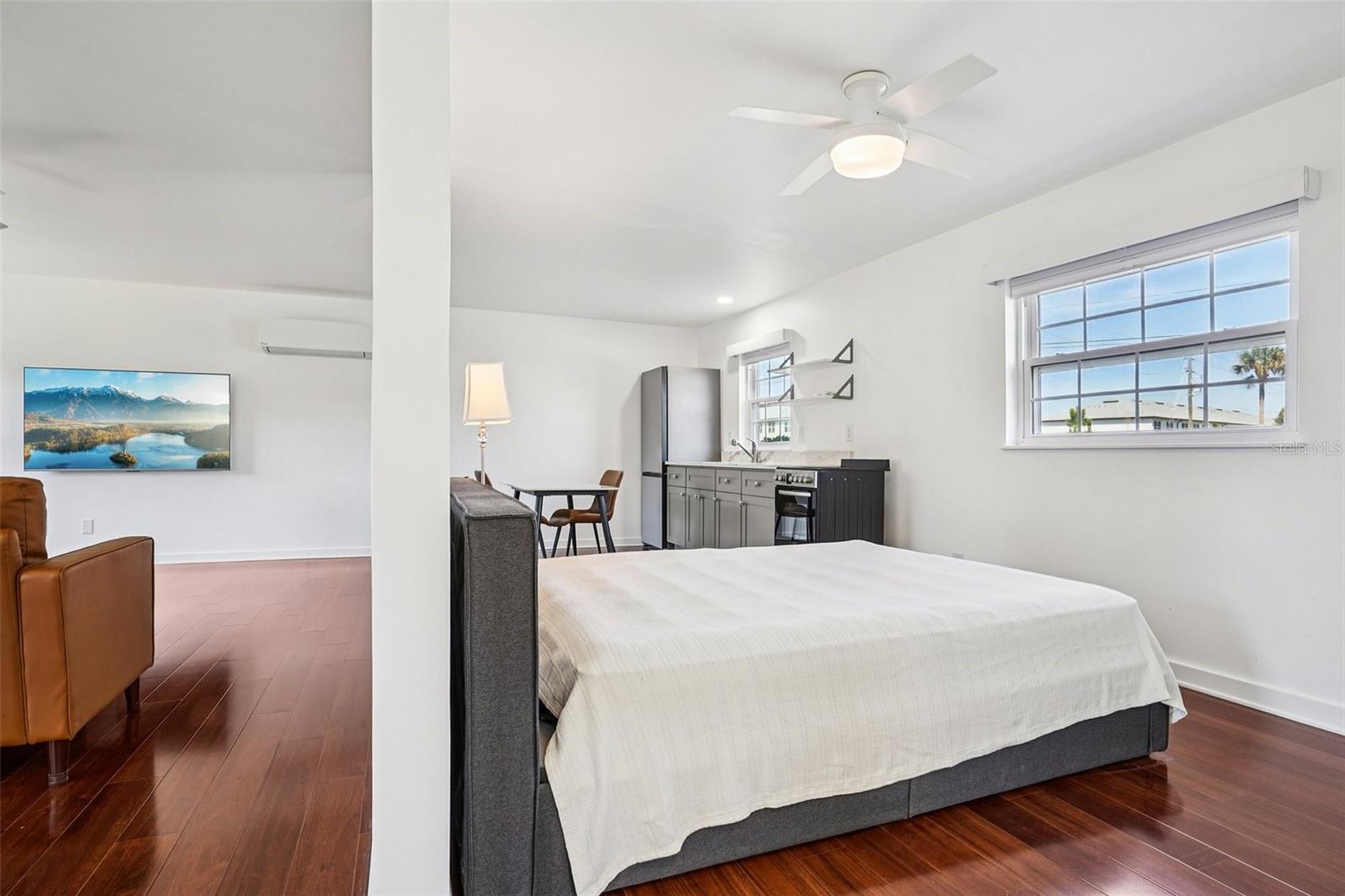 TAVARES LAKEVIEW CONDO - Residential