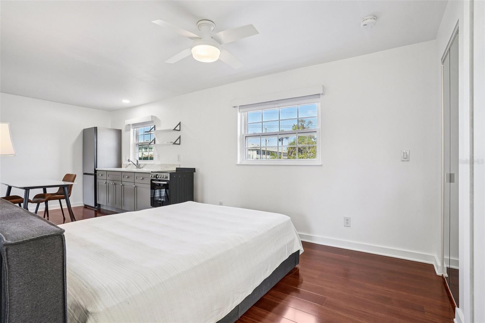 TAVARES LAKEVIEW CONDO - Residential