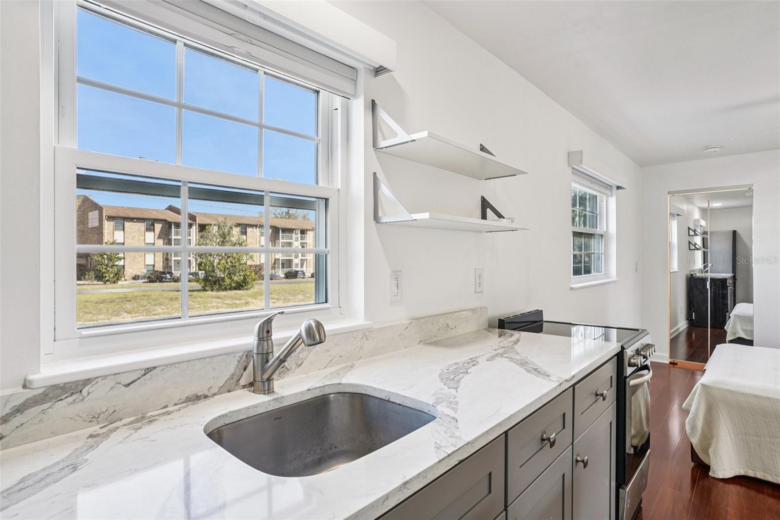 TAVARES LAKEVIEW CONDO - Residential