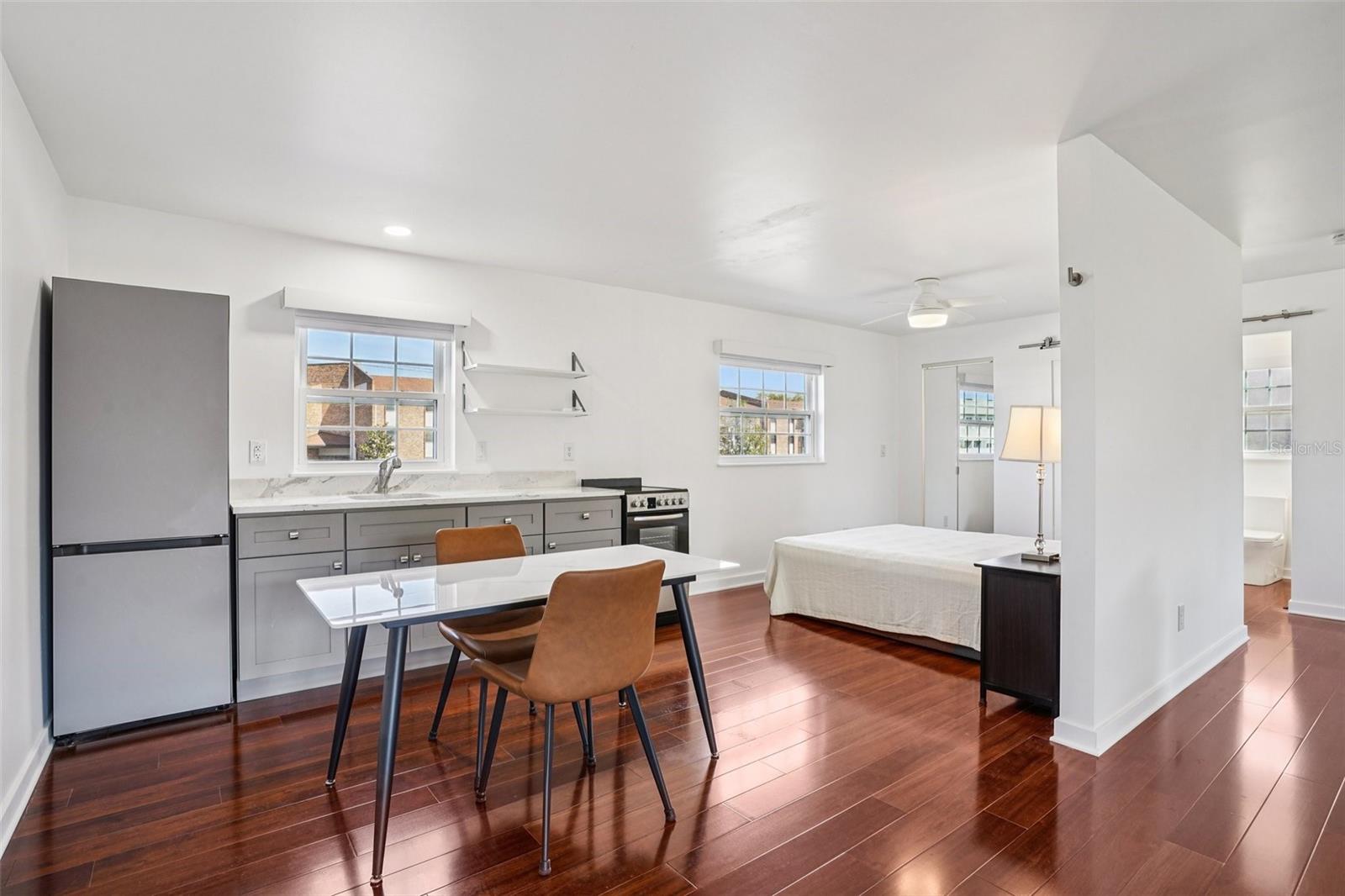 TAVARES LAKEVIEW CONDO - Residential