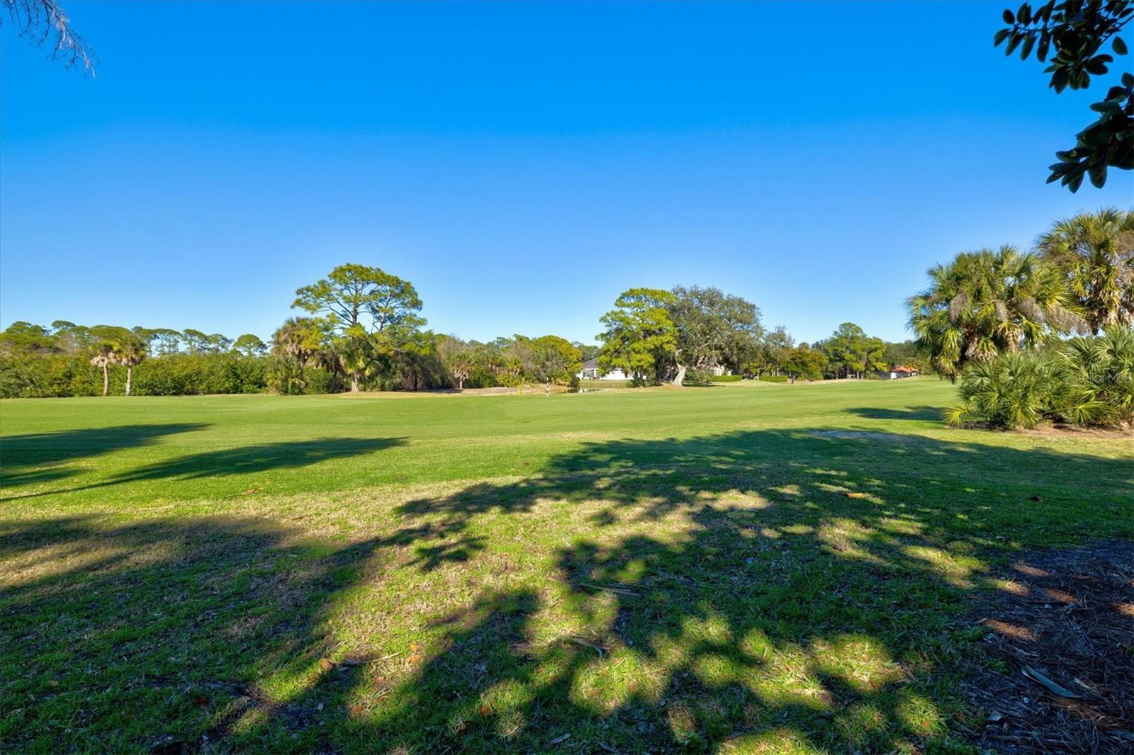 CALUSA LAKES - Residential