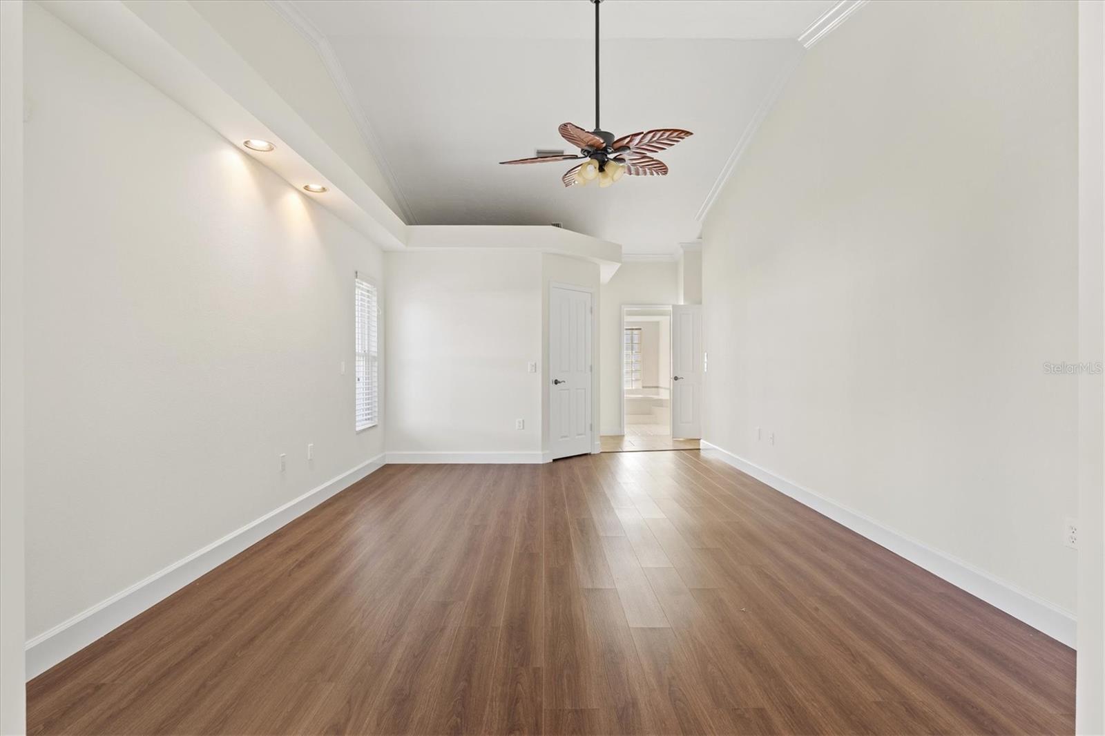 CALUSA LAKES - Residential