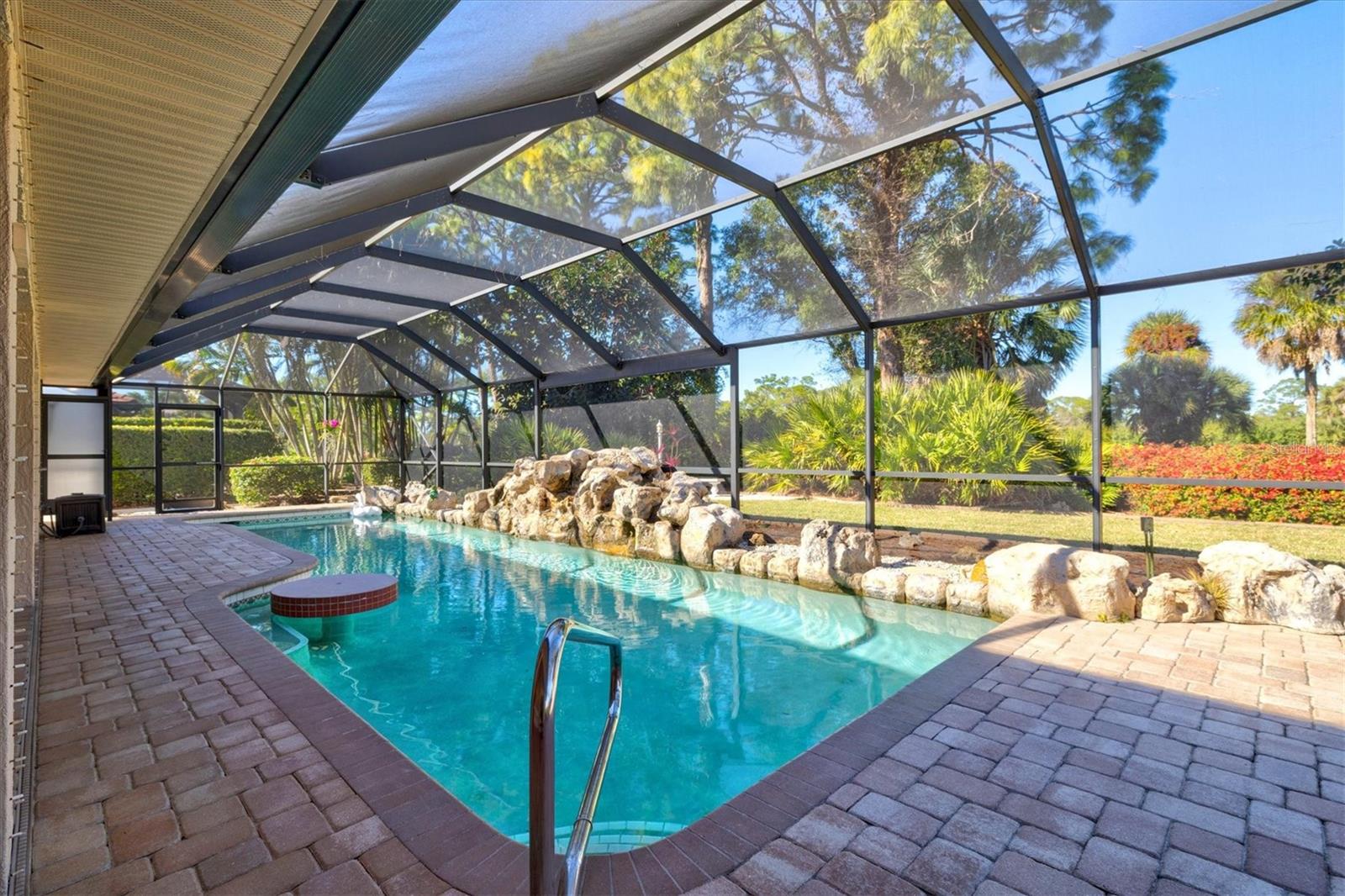 CALUSA LAKES - Residential