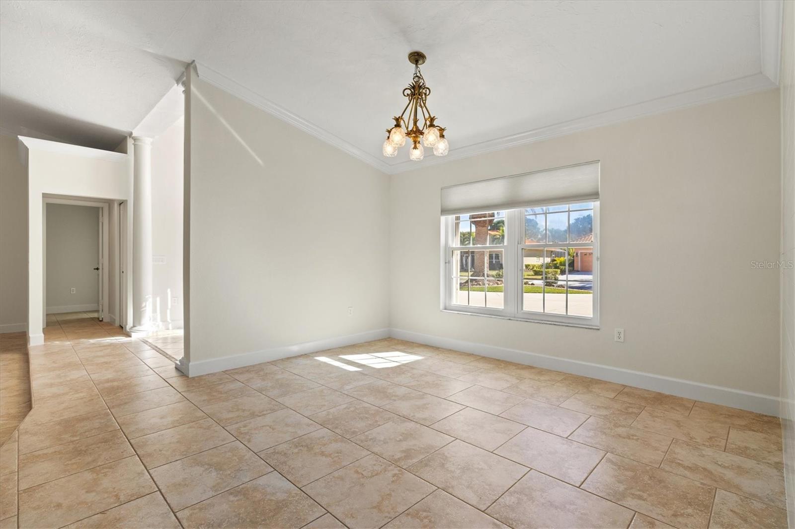 CALUSA LAKES - Residential