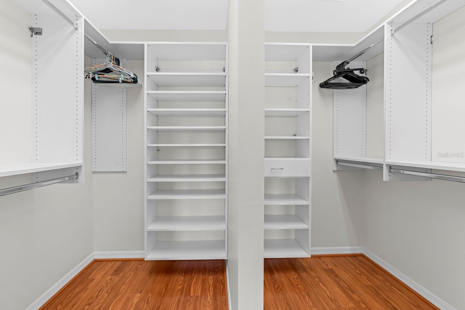 APOLLO BEACH UNIT 06 - Residential