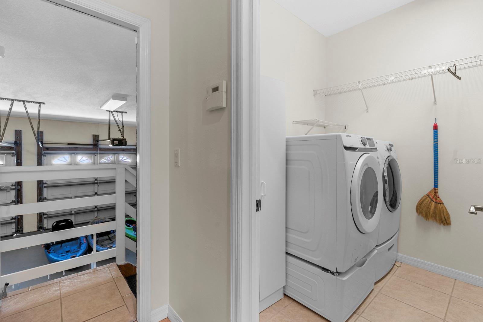 APOLLO BEACH UNIT 06 - Residential