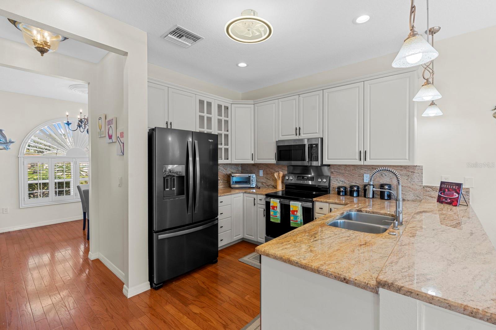 APOLLO BEACH UNIT 06 - Residential