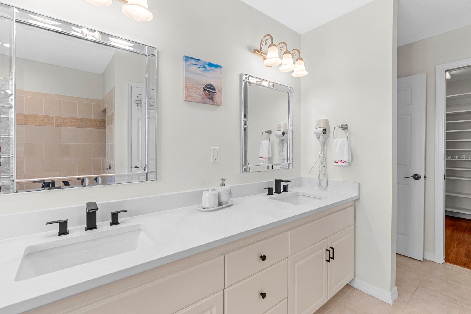 APOLLO BEACH UNIT 06 - Residential